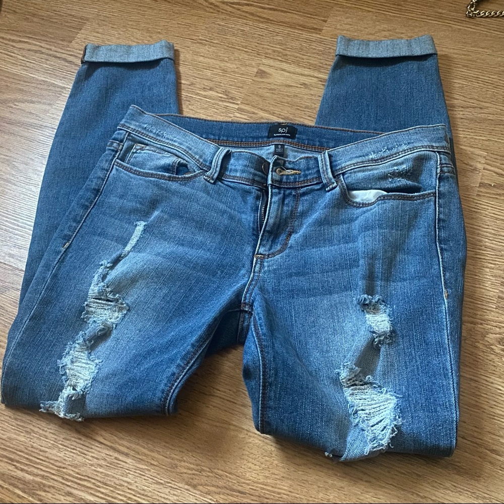 Destructive jeans